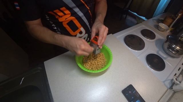 ВКУСНЕЙШИЙ САЛАТ С ФАСОЛЬЮ И КУРИНОЙ ГРУДКОЙ ПОПРОБУЙТЕ НЕ ПОЖАЛЕЕТЕ смотреть онлайн