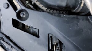 BMW G30 520d ремонт шторок вентиляции охлаждения, ремонт проводки