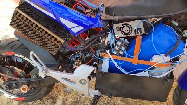 İkili Elektronik Fren Yaptık | TESLA CYBERBİKE ELEKTRİKLİ MOTOSİKLET смотреть онлайн