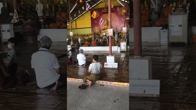 02.02.2020! Пение мантр от монахов, в храме около статуи Big Buddha! смотреть онлайн