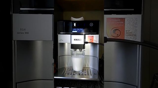 Siemens EQ.6 series 300 смотреть онлайн
