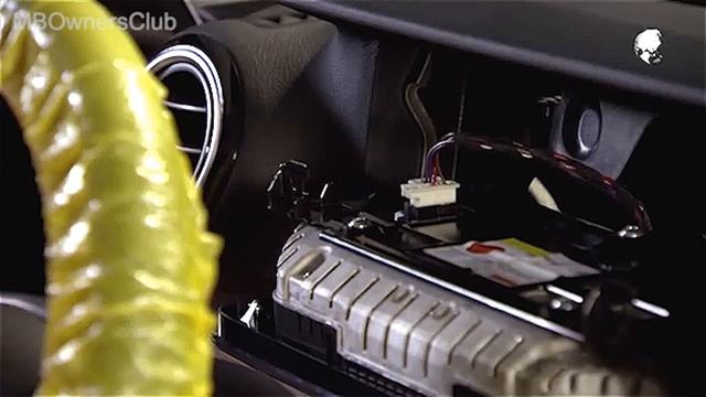 Mercedes-Benz E-Klasse - Display Modul ausbauen | W213 смотреть онлайн