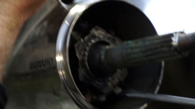 What it takes to service the Motors on a half million dollar fishing boat! HEH Sportfishing смотреть онлайн