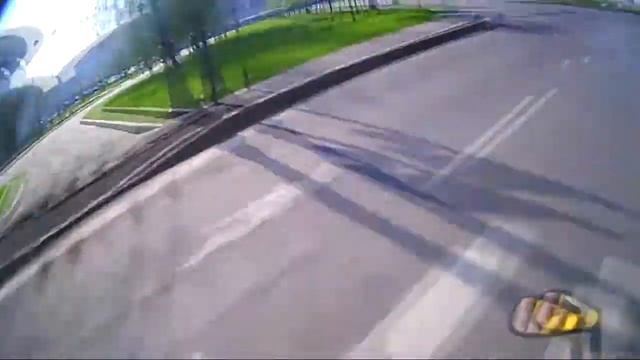 По Питеру на мотике топлесс!!! + 28! смотреть онлайн