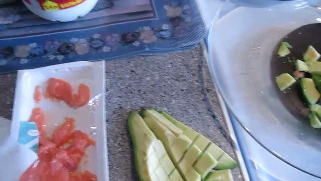 Блинчики с авокадо и красной рыбой. Вкусно и полезно. Что приготовить на завтрак. смотреть онлайн