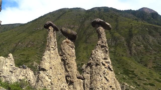 Каменные грибы. Урочище Аккурум. Горный Алтай. смотреть онлайн