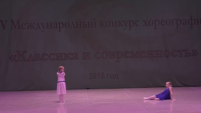 Струкова Анастасия и Струкова Таисия. Е. Юрьев, "Мамино платье". смотреть онлайн