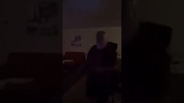 Сын каждый день пугает своего отца смотреть онлайн