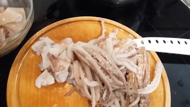 ЛЕТАЮЩИЙ КАЛЬМАР С ОВОЩАМИ смотреть онлайн