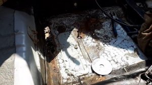 Сварка полуавтоматом. Варим днище Дэу Нексия.