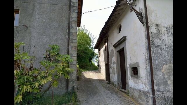 MONTEROTONDO. Foto, slideshow del borgo di Monterotondo. Castelnuovo Garfagnana (LU) смотреть онлайн