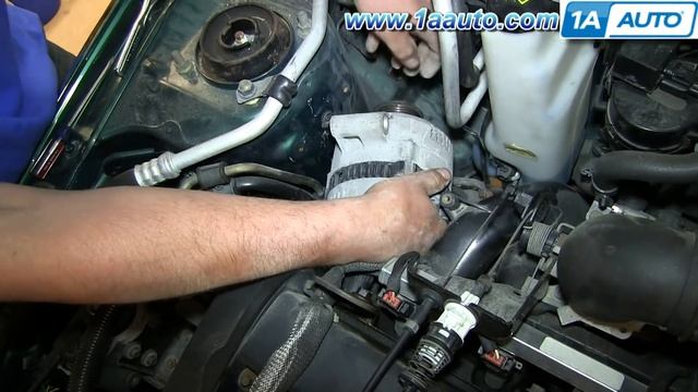 How to Replace Alternator 98-03 Ford Escort смотреть онлайн