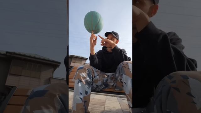 Дырки на мяче для фристайла ? смотреть онлайн