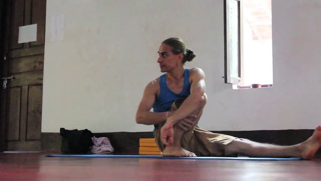 Types of Vinyasa in Ashtanga Yoga смотреть онлайн