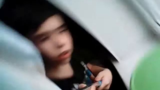 Пожалуйста скажите какое нужно приложение смотреть онлайн