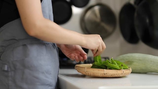 【夫婦2人暮らしの休日vlog】夫も絶賛のシンプルな献立。おうちで過ごすご飯が楽しみな1日。Our eating habits during holidays at home. смотреть онлайн