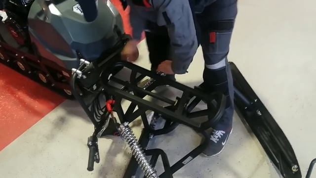 Сборка лыжного модуля ЛМ-3 для мотобуксировщика Бурлак смотреть онлайн