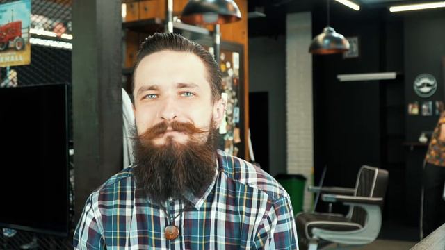 Выпускники школы барберов Manufactura смотреть онлайн