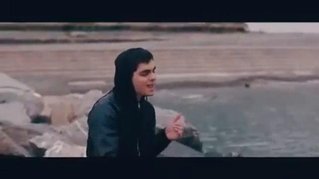 Клип на песню Wi-Fi Rocsktar