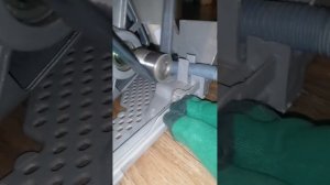 Разбираем стиральную машину Zanussi FE925, снятие и установка ремня мастером Александром)