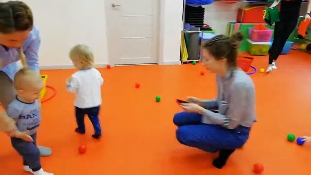 Танцы с мамой 1-3 лет смотреть онлайн