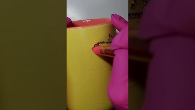 Инкрустация стразами клей. Кружка со стразами. Чашка со стразами. Инкрустация обучение. Мастер-клас смотреть онлайн