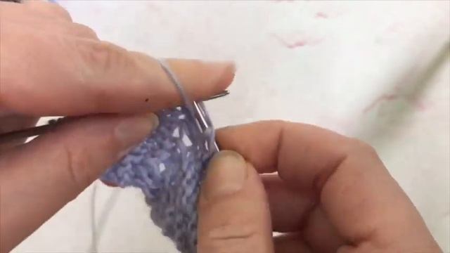 Мастер класс. Основа вязания бактуса /шали спицами (1 и 2 часть). смотреть онлайн