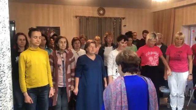 Видео и фото со 2 курса Раджа Йоги смотреть онлайн