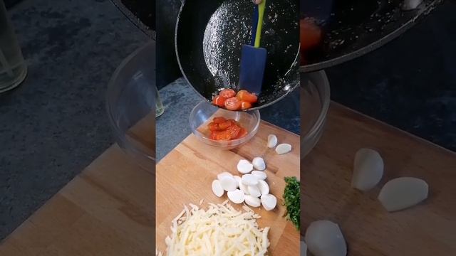 Баклажаны #вкуснаяеда #готовимдома #сыр #обед #праздник смотреть онлайн