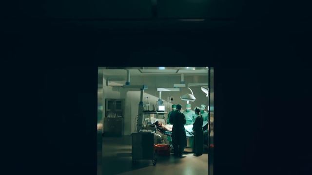 酷爱摩托车的男主在一次赛车中救了女主一命，当他们拿下头盔，深深对彼此着迷 🥰 中国电视剧 смотреть онлайн