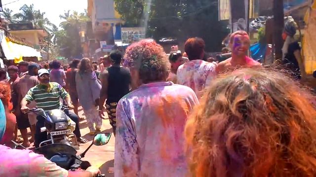 Индия. Арамболь. Праздник Холи.. смотреть онлайн