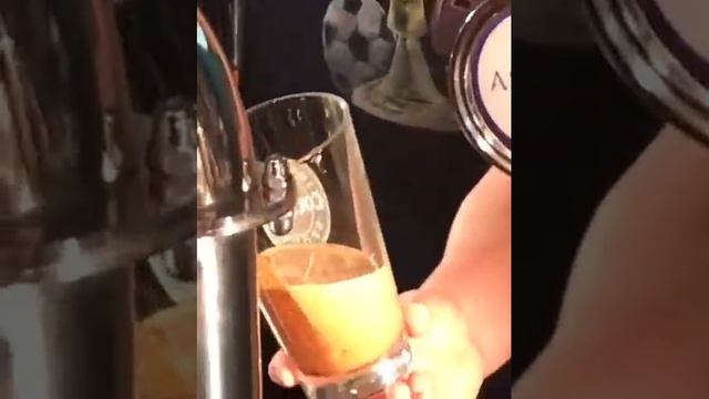 Элли Грин Паб. бэкстейдж ролика смотреть онлайн