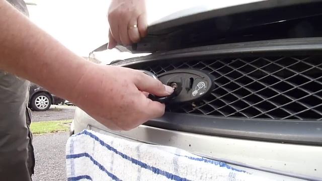 How to Open Ford Focus Bonnet/Hood Mk1,Mk2. Ford Mondeo. Years 2001 to 2006 (NOT BROKEN) смотреть онлайн