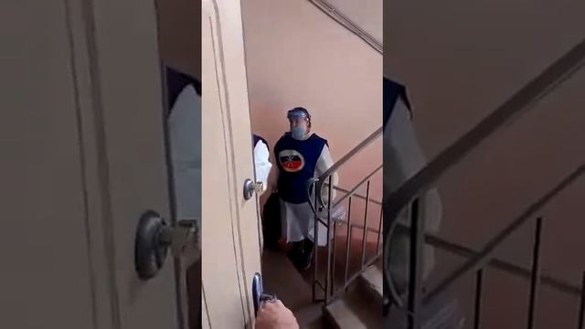 Не хочешь идти голосовать? Тогда бабки придут за тобой смотреть онлайн