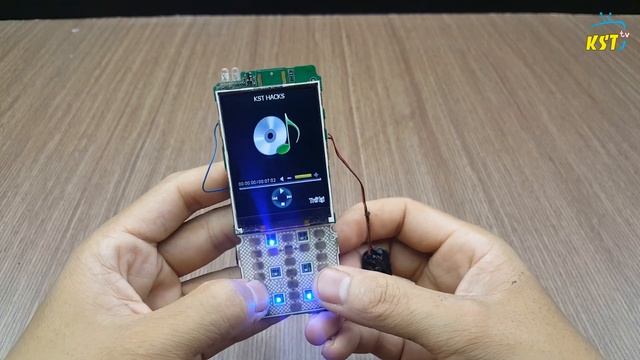 How to make a Mp3 Player with old phone at home смотреть онлайн