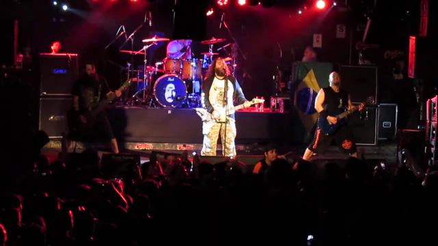 Cavalera Conspiracy - Sum of Achievements (Nailbomb cover) en vivo en Lima 2015 смотреть онлайн