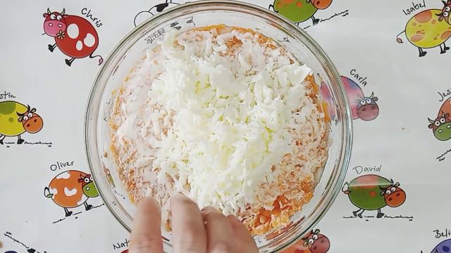 Mimoza salata sa tunjevinom ( i vic 🙃)- Mimosa salad with tuna смотреть онлайн