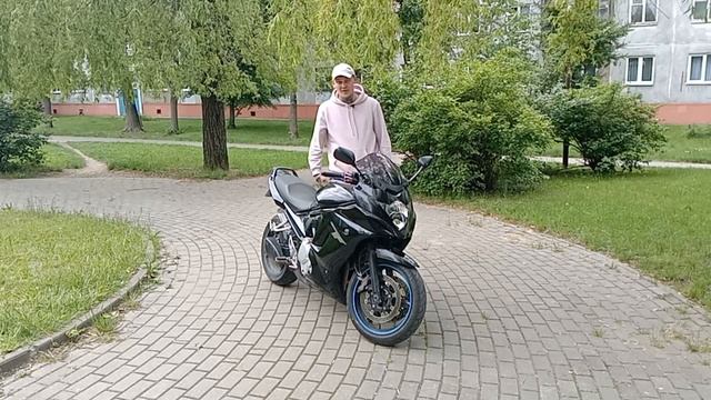 веселый тест драйв Suzuki GSX650F смотреть онлайн