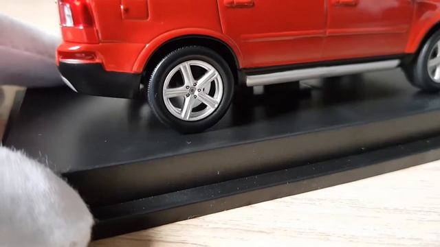Miniatura Volvo XC90 V8 AWD Rdesign 2008 Motorart 1:43 смотреть онлайн
