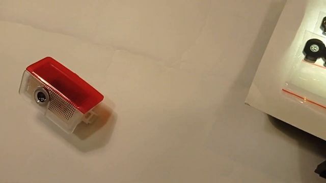 Сменные слайды для плафонов с проекцией логотипа. смотреть онлайн