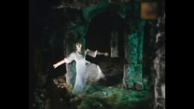 Kate Bush - Wuthering Heights (Gothic Version) (Music Video)