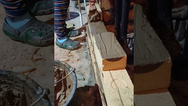Делаем встроенную в стену напольную русскую печь "под камин", встроенную в общее отопление дома. смотреть онлайн
