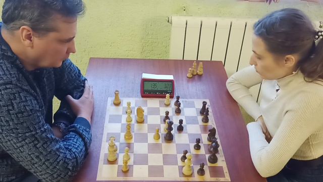 Бесчастный Яков (ЭЛО-1829) - Сухарева Евгения (ЭЛО-2149) тур 8