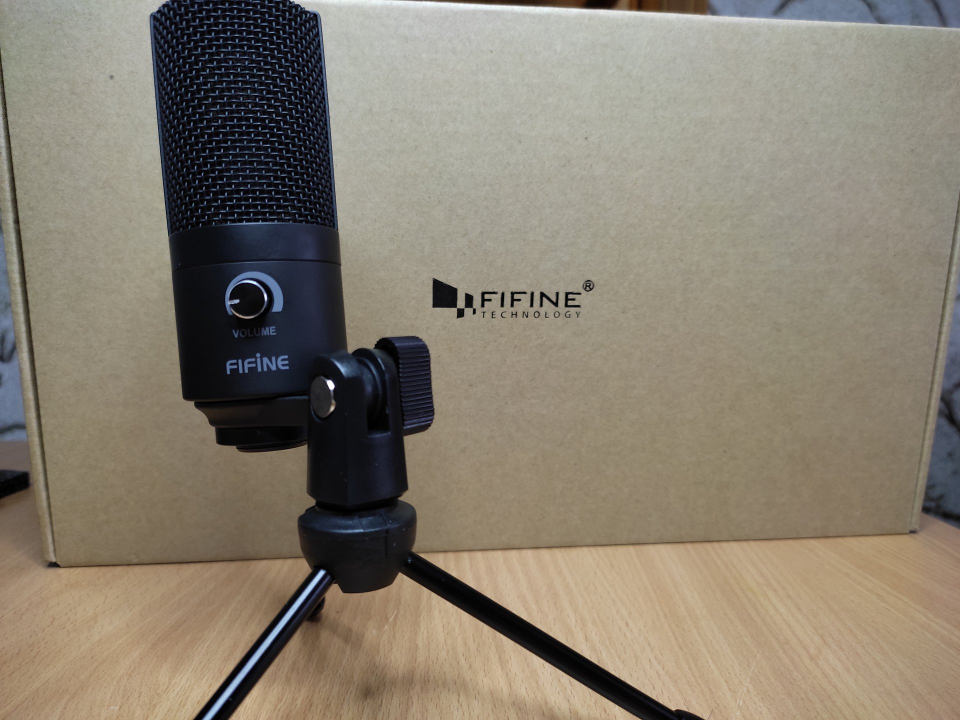 Микрофонный комплект Fifine T669 черный