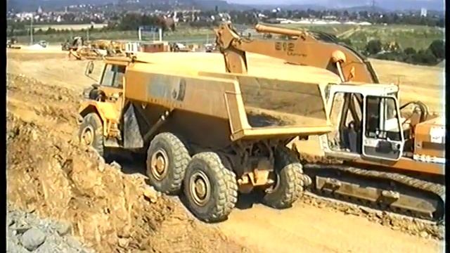 MENCK SR85, LIEBHERR R912, VOLVO A25B,... / Fa. Stumpp, Kirchheim/Teck, Germany, 13.07.1994. смотреть онлайн