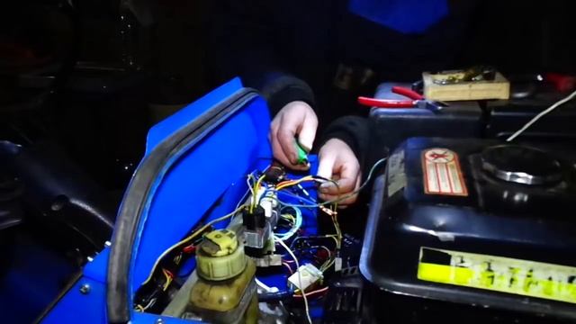 =43= Самодельный минитрактор. Электрика. часть 2-я. смотреть онлайн