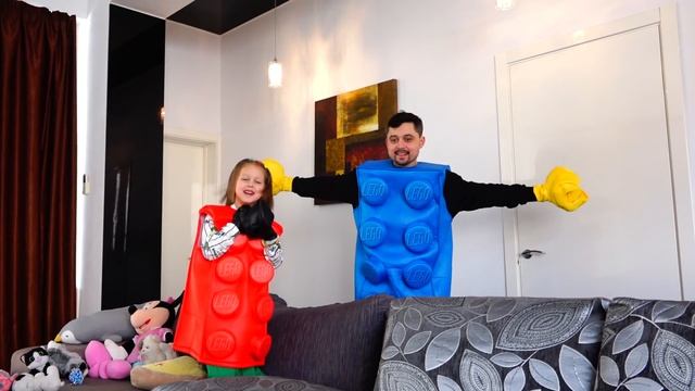 LEGO История! Лего Ведьма заколдовала всю семью Амельки! Что же с ними случилось? Амелька Карамельк смотреть онлайн