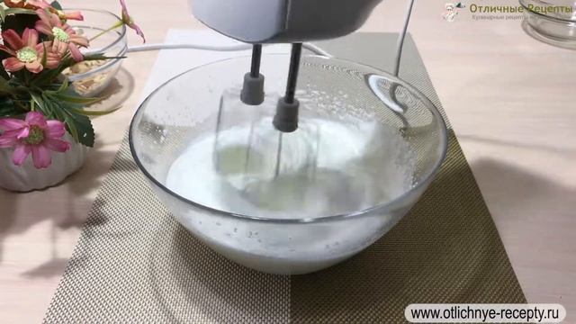 ПЫШНЫЙ БИСКВИТ С МИНДАЛЕМ КЛАССИЧЕСКИЙ смотреть онлайн