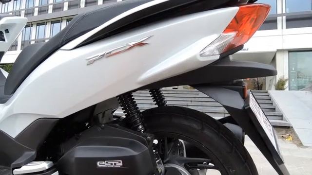Honda PCX 125 смотреть онлайн
