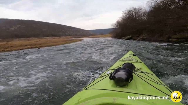 Семейный каякинг зимой в Молдове с kayakingtours.md смотреть онлайн